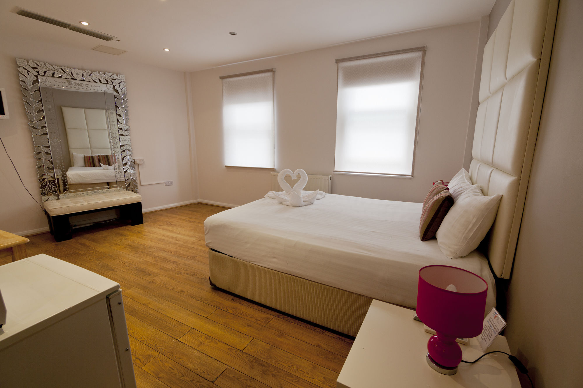 Nox West Hampstead Aparthotel Londen Buitenkant foto