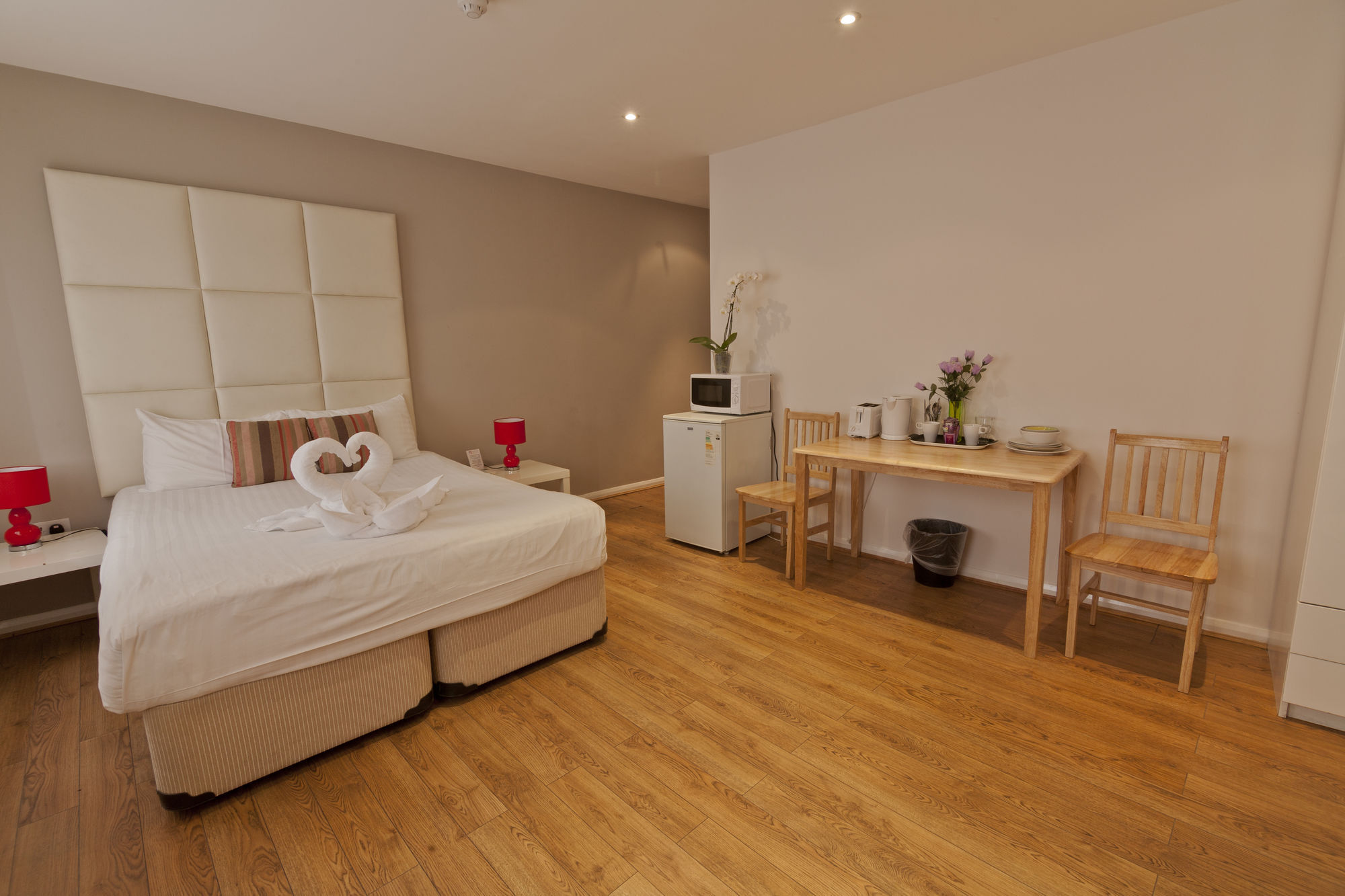 Nox West Hampstead Aparthotel Londen Buitenkant foto